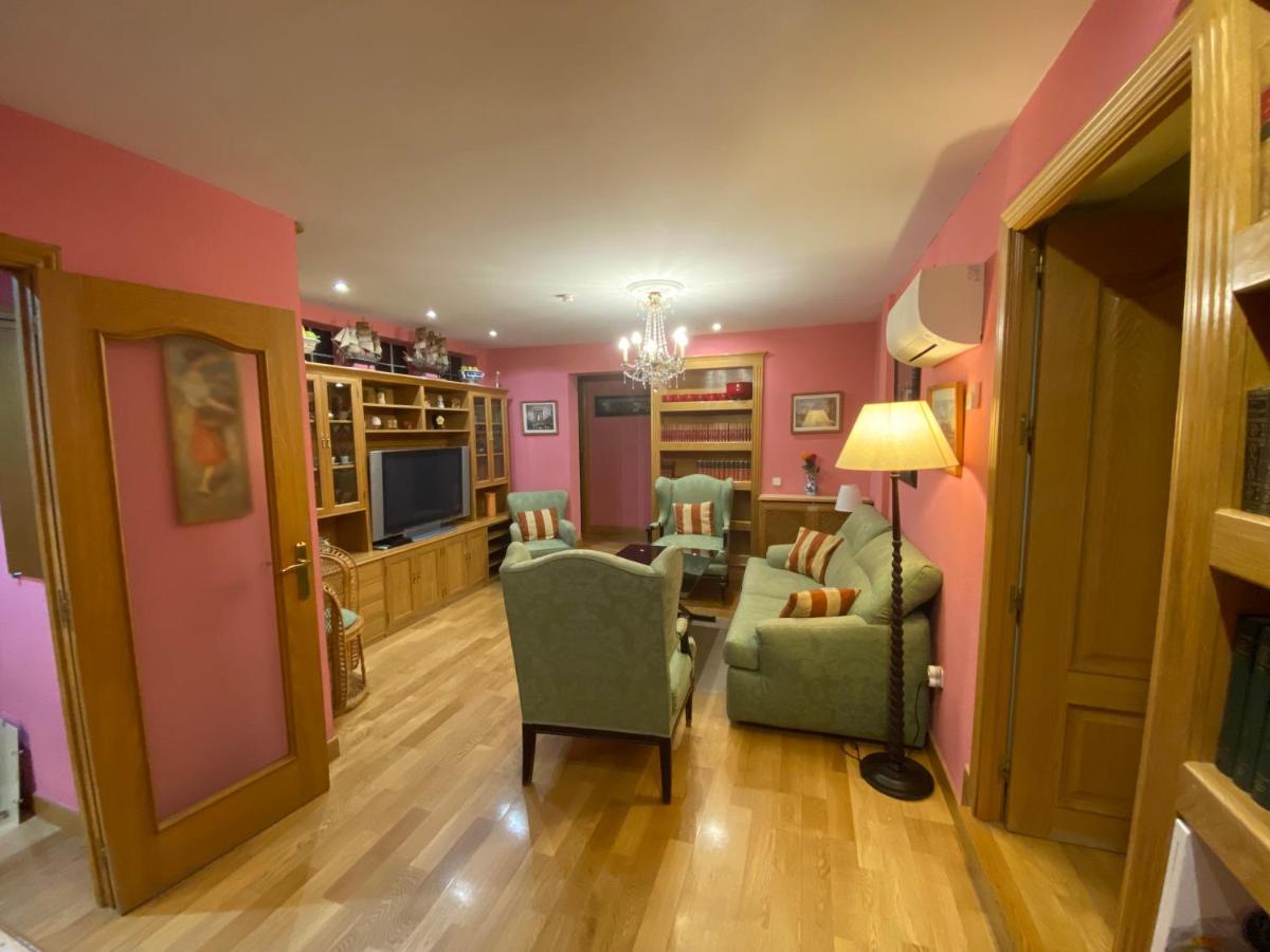 Apartamentos Carlos Madrid Dış mekan fotoğraf