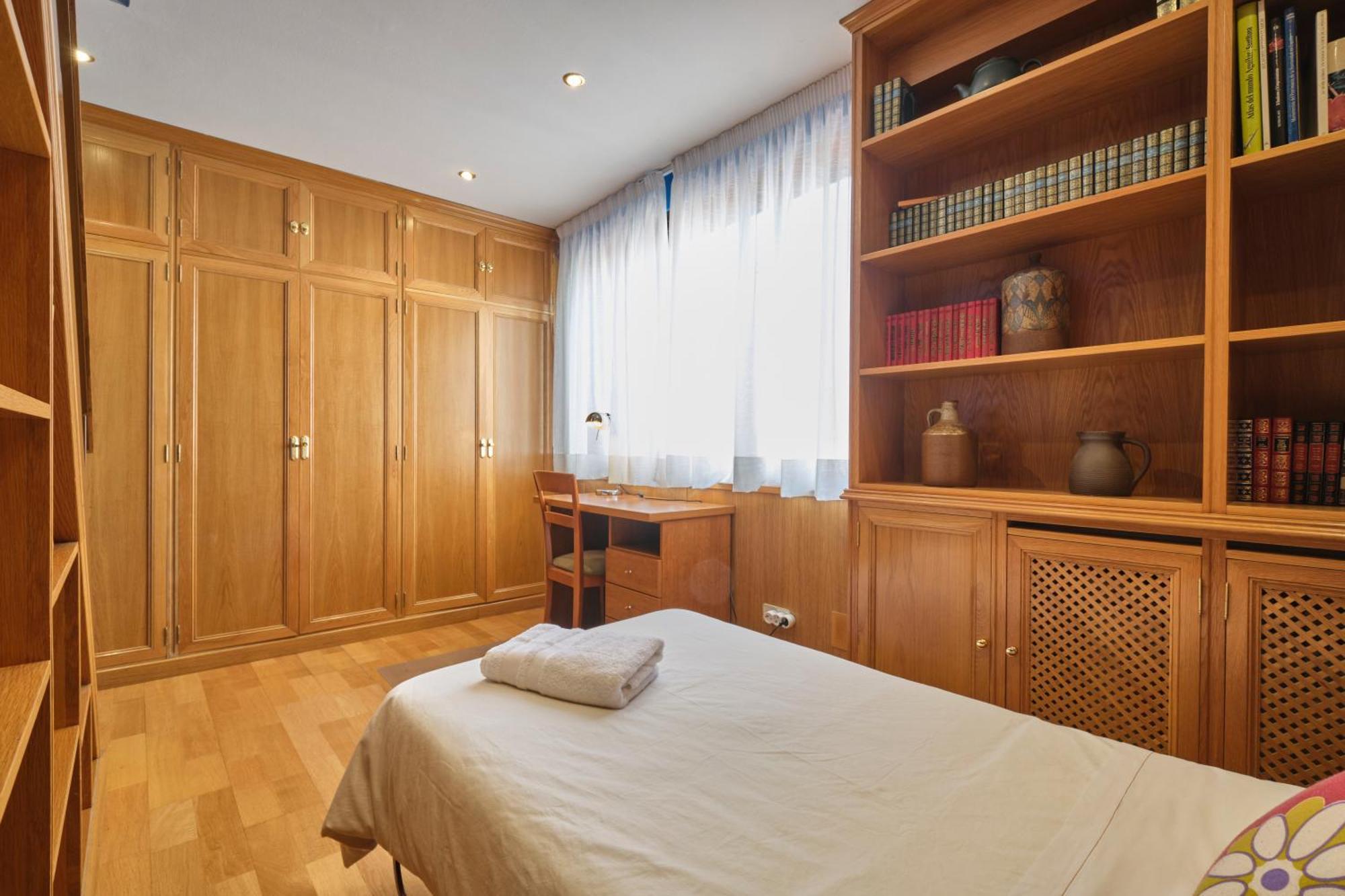 Apartamentos Carlos Madrid Dış mekan fotoğraf