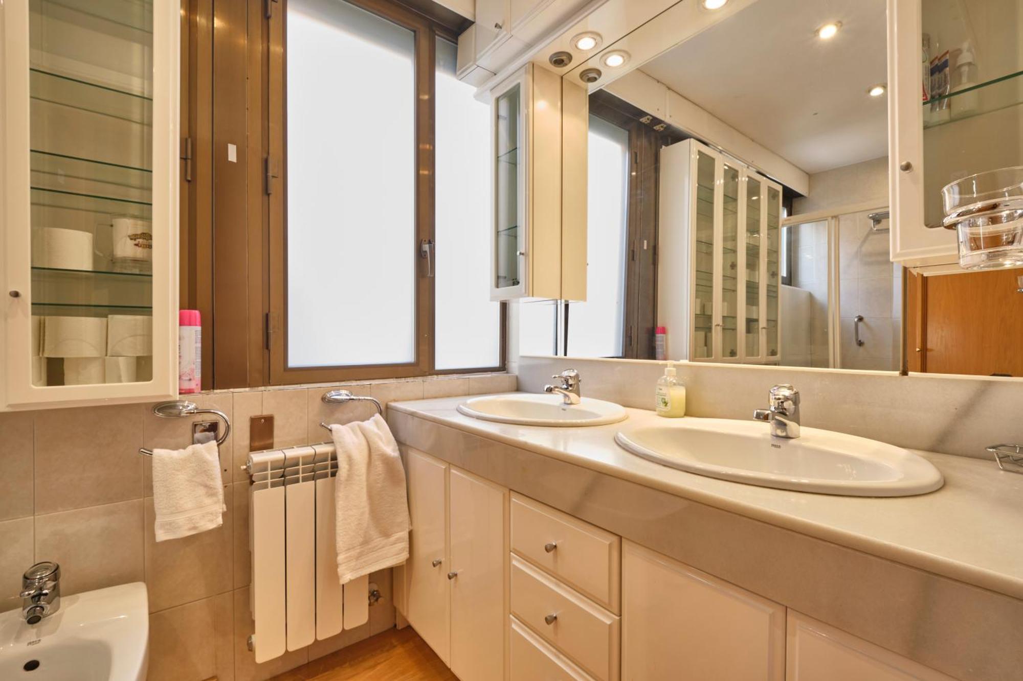 Apartamentos Carlos Madrid Dış mekan fotoğraf
